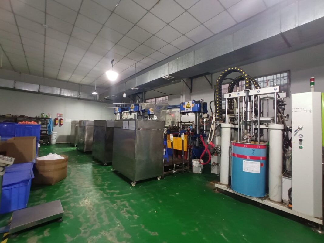 Silicone injection molding production area at Yikang factory